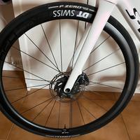Ruote carbonio disc Dt swiss 1400