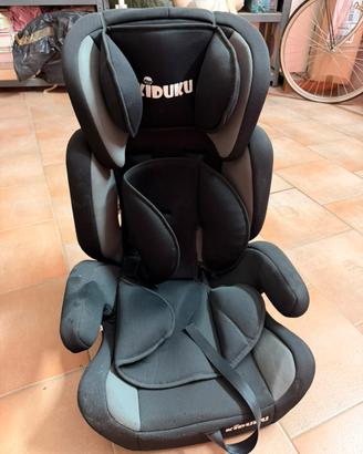 Sediolino per auto