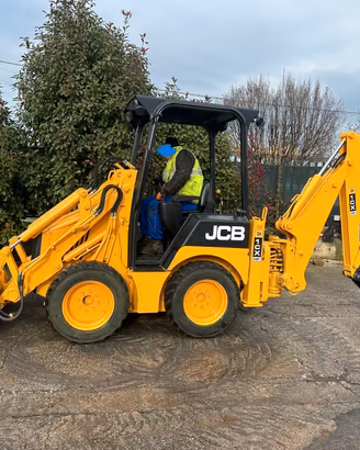 P161 Terna 35 q JCB 1CX