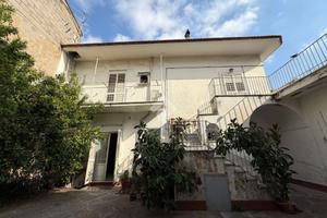 PALAZZINA A CASANDRINO