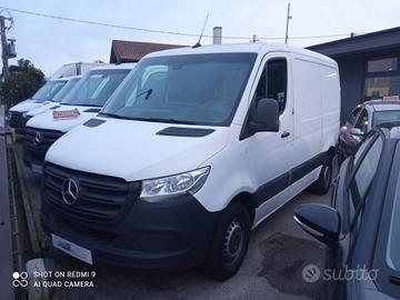 Mercedes Benz SPRINTER TETTO BASSO PASSO MEDIO