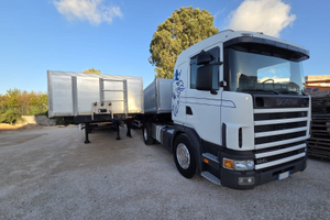 Trattore stradale Scania 144. 530 con disco