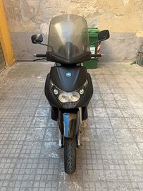 Beverly 125 Faro a V