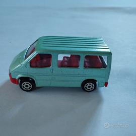 modellino 1:60"Ford Transit",Majorette n.243,an.80