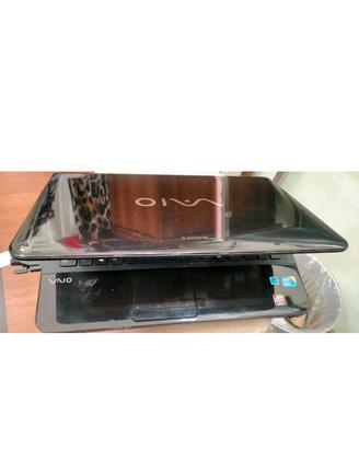 notebook Sony Vaio 14" Intel i3 display rotto legg