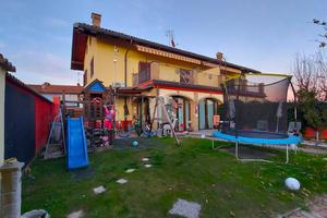 PORZIONE DI BIFAMILIARE A AIRASCA