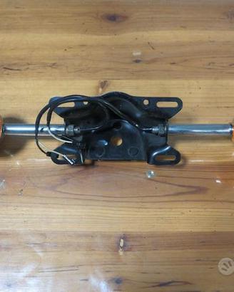 Gruppo frecce posteriore originale Triumph