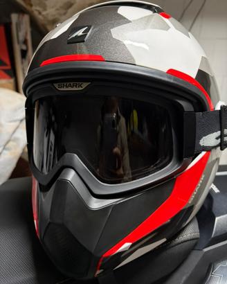 Casco Shark