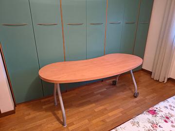 Scrivania professionale ergonomica  legno + sedie