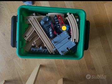 Kit treno BRIO stazione
