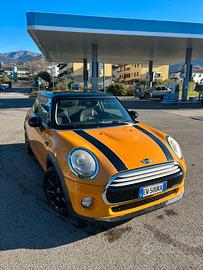 MINI Cooper D – Orange con Stripes nere