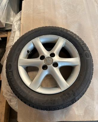 Cerchi piu gomme toyota yaria