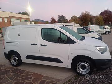 OPEL COMBO 3 POSTI EURO 6D TEMP