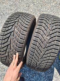 Pneumatici invernali seminuovi 215/45 R18