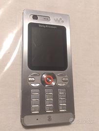 Cellulare Sony Ericsson w880i