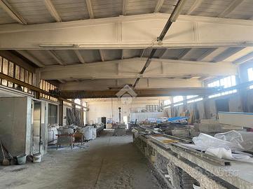 CAPANNONE A MONTECCHIO EMILIA