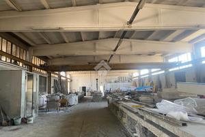 CAPANNONE A MONTECCHIO EMILIA