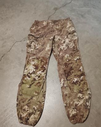 pantalone mimetico
