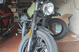 Moto Guzzi V7 