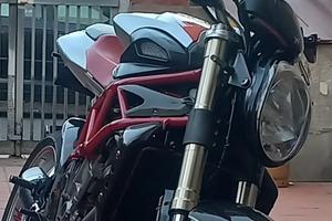 MV Agusta Brutale 910 S