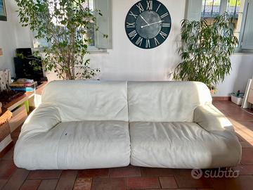 DIVANO EDRA IN PELLE BIANCA