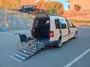 volkswagen-caddy-pianale-ribassato-con-rampa-disab