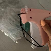 Materiale per etichettatura vestiti