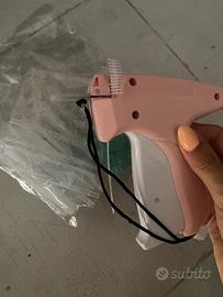 Materiale per etichettatura vestiti