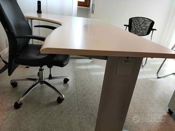 ARREDO UFFICIO- UFFICIO DIREZIONELE