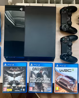 Ps4 Sony + 2 controler e 7 giochi