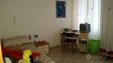 Ampia e luminosa stanza