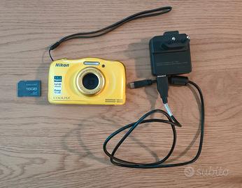 Nikon Coolpix S33 Subacquea