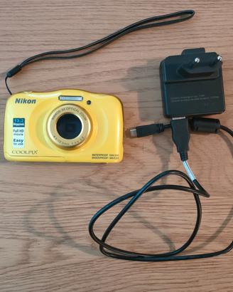 Nikon Coolpix S33 Subacquea