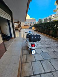 vespa 300 gts super anno 2024