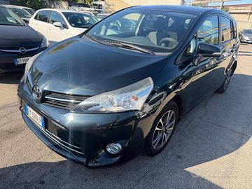 TOYOTA Verso 169,229km 1.6 Style 7posti motore r