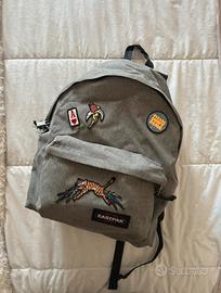 Zaino eastpack con patch