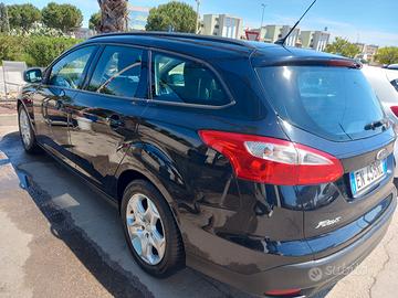 Ford Focus SW ottobre 2012