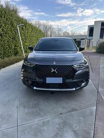 DS 7 performance line accessoriata poco usata