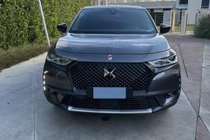 DS 7 performance line accessoriata poco usata
