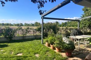 Camera per ragazza in casa singola a Breda