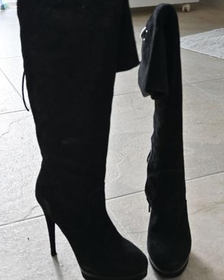 Stivali da donna in camoscio nero