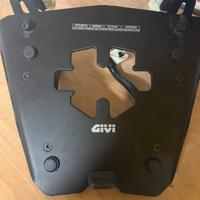 Piastra Givi 8400 per Pan America