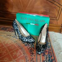 décolleté con pizzo 