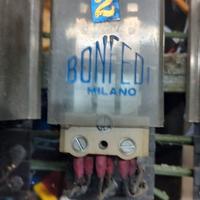 relè elettromeccanico usato nei quadri ascensori