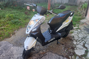 Scooter Kymco mod. Agility 50 RS 2T