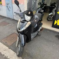 Honda SH 300 - 2007 - PERMUTE