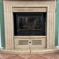 Cornice camino in marmo