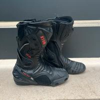 Stivali moto racing XTRM – Taglia 39 (UK 5 / US 6)