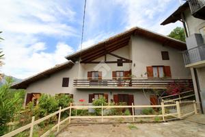 CASA SEMINDIPENDENTE A PINASCA