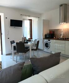 Ampio monolocale arredato splendido contesto